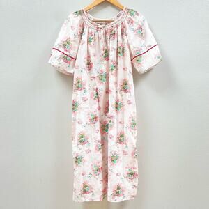 Adorable Vintage Floral Print Lightweight Nightgown, Midi Length, Women's Small